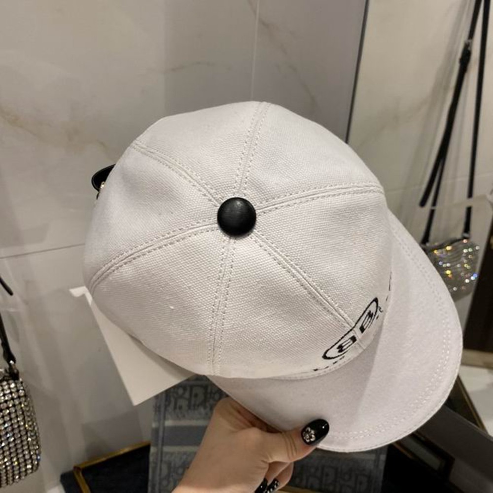 Ba*len*cia*ga hat